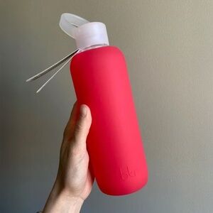 bkr Water Bottle Starlet 22 oz 🍒❤️